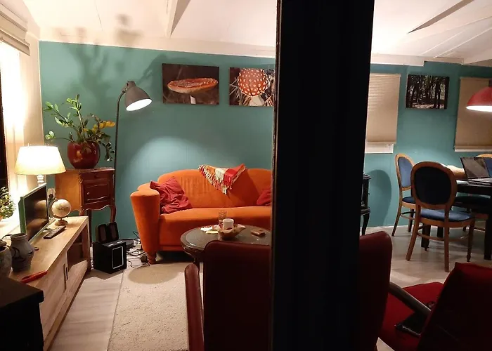 Boshuis Turquoise / Smaakvol Genieten Op De Veluwe * هونديرلو