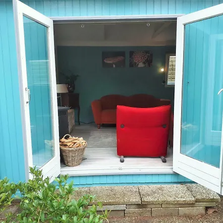 Hébergement de vacances Boshuis Turquoise / Smaakvol Genieten Op De Veluwe